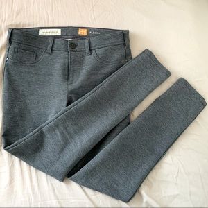 SOLD ◻️ 2/$20 Anthro Pilcro Serif Heathered Ponte Pant 26/27